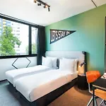 The Social Hub Alexanderplatz 4*