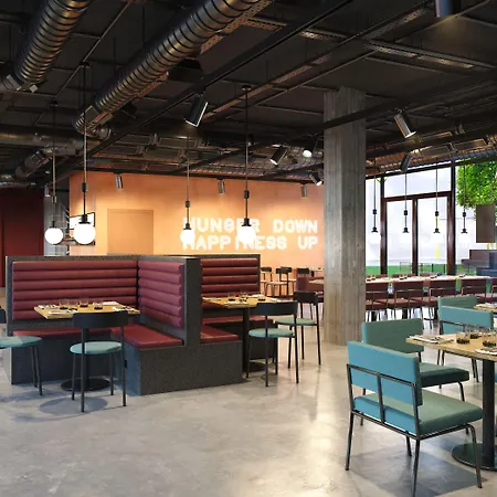 The Social Hub Alexanderplatz فندق برلين