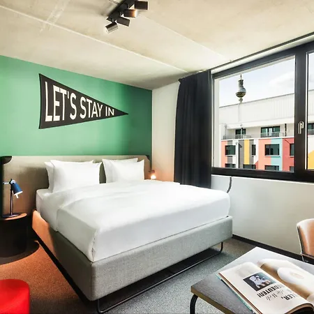 The Social Hub Alexanderplatz 4* Berlín