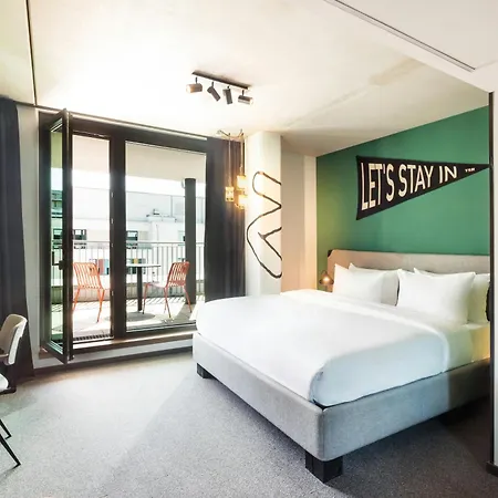 The Social Hub Alexanderplatz Hotel 4*