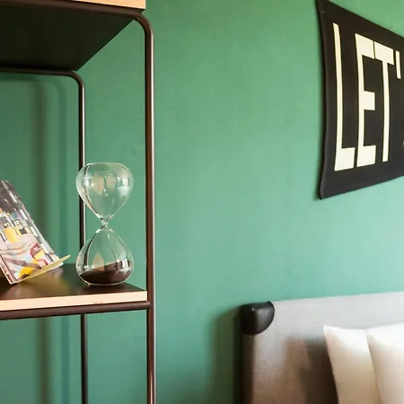 Hotel The Social Hub Alexanderplatz 4*