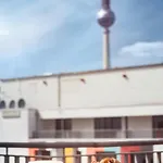 The Social Hub Alexanderplatz 4*