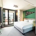 The Social Hub Alexanderplatz מלון 4*