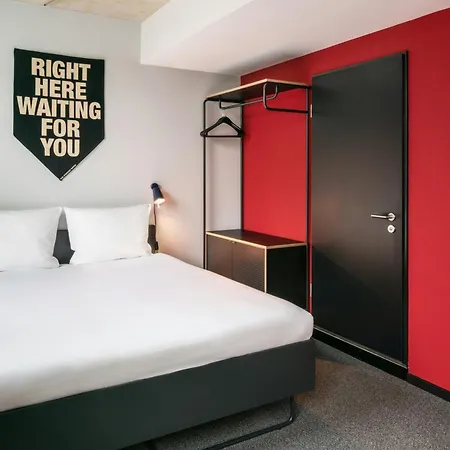 Ξενοδοχείο The Social Hub Alexanderplatz 4*