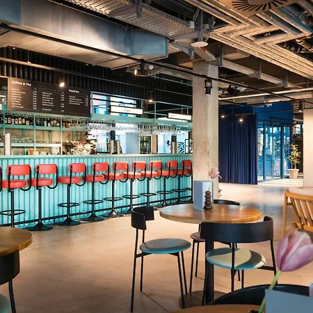 The Social Hub Alexanderplatz 4*