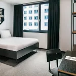 The Social Hub Alexanderplatz 4*
