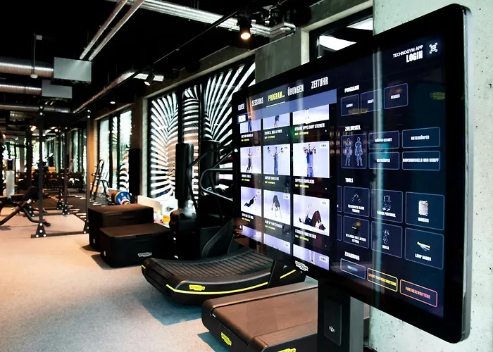 The Social Hub Alexanderplatz فندق برلين